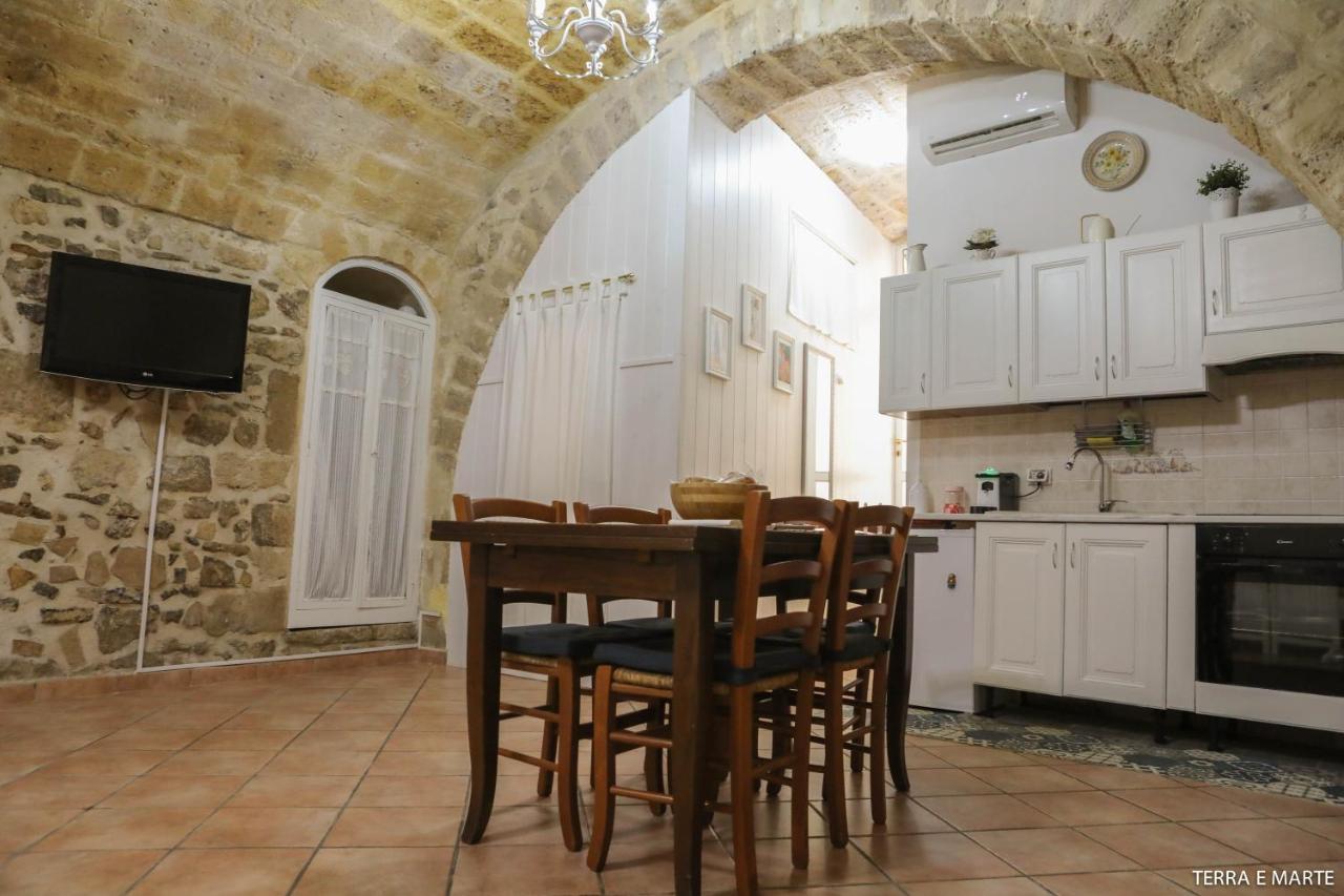 Terra E Marte Casa Vacanza Bari Dış mekan fotoğraf