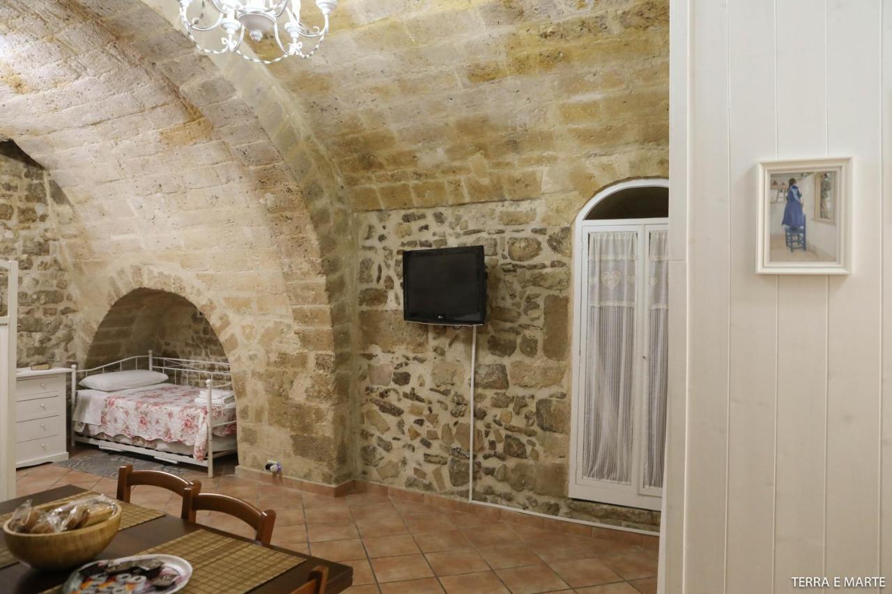 Terra E Marte Casa Vacanza Bari Dış mekan fotoğraf